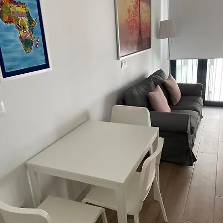 New Luxury In The Center Apartament